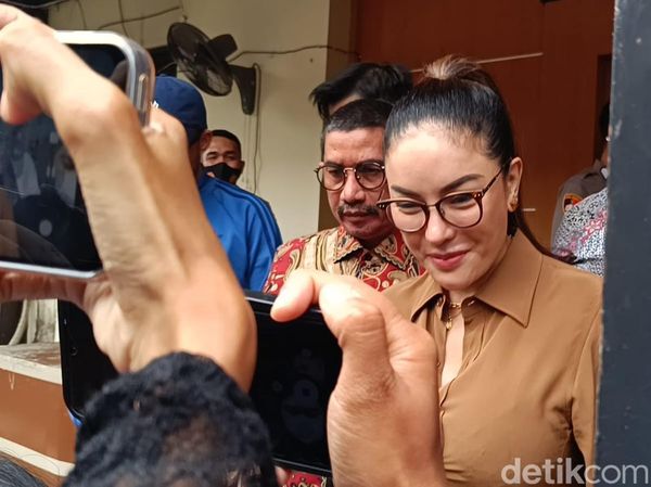 Lama Tak Terlihat Sejak Ditahan, Ini Potret Terkini Nikita Mirzani