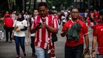 Potret Suporter Indonesia Pakai Jersey Anti-Mainstream di GBK