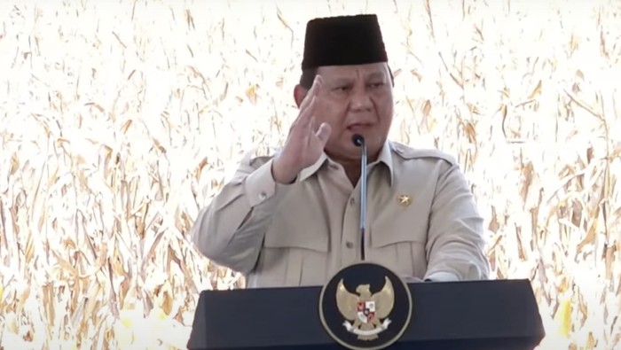 Prabowo Bahagia Panen Raya Jagung di Bengkayang Kalbar Bersama Polri
