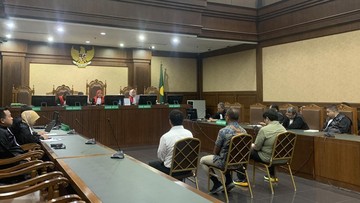 Keberanian di Balik Korupsi: Tiga Terdakwa APD COVID Terima Vonis Mengguncang hingga 11,5 Tahun Penjara!