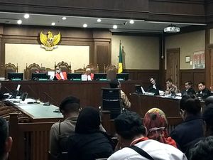 Kubu Hasto Bawa-bawa Negeri Antah Berantah dan Konoha di Sidang Kubu Hasto Bawa-bawa Negeri Antah Berantah dan Konoha di Sidang