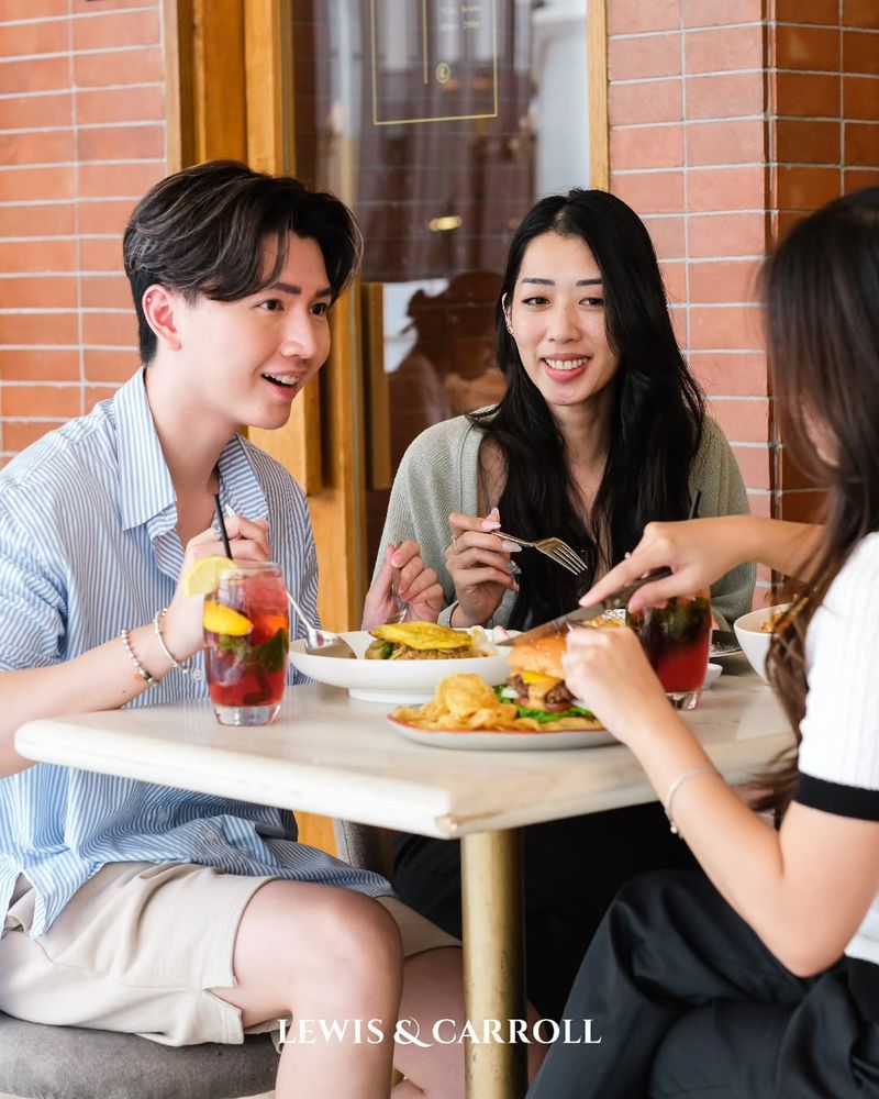 Spot hangout favorit ibu-ibu sosialita