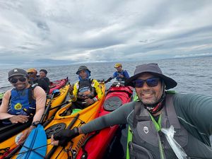 Anak Bangsa Tembus 486 Km dengan Kayak Laut, Finis di Labuan Bajo Anak Bangsa Tembus 486 Km dengan Kayak Laut, Finis di Labuan Bajo