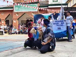 Melihat Tradisi Unik Santri di Sukabumi Hias Domba Kurban Jelang Idul Adha Melihat Tradisi Unik Santri di Sukabumi Hias Domba Kurban Jelang Idul Adha