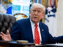 Israel Serang Iran, Trump Minta AS Tak Dilibatkan