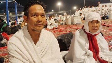 Suami-Istri Asal NTB Bersyukur Wukuf Lancar Usai 13 Tahun Menanti Naik Haji