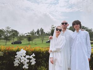 6 Gaya Keluarga BCL di Idul Adha, Ke Makam Ashraf Bareng Tiko Aryawardhana 6 Gaya Keluarga BCL di Idul Adha, Ke Makam Ashraf Bareng Tiko Aryawardhana