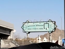 Fase Muzdalifah Tuntas, Jemaah Haji Kini Lanjut Mabit di Mina-Lempar Jumrah