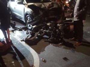 Mobil Ringsek Tabrak Motor di Bantul, Berawal Salip Rombongan Takbiran