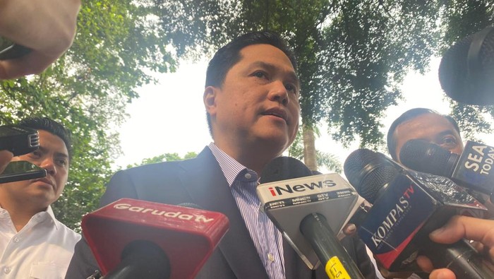 Ketum PSSI sekaligus Menteri BUMN Erick Thohir di kediaman Prabowo Jalan Kertanegara, Kebayoran Baru, Jumat (6/6/2025).
