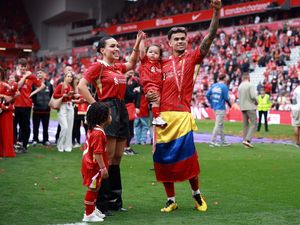 Liverpool Tolak Tawaran Barca untuk Luis Diaz Liverpool Tolak Tawaran Barca untuk Luis Diaz