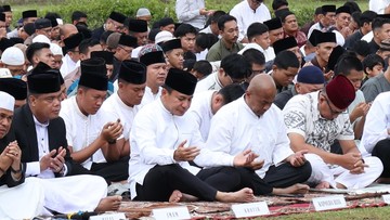 Kapolda Riau: Idul Adha Mengajarkan Kita untuk Ikhlas dan Peduli Sesama