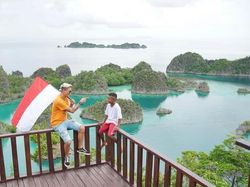 Save Raja Ampat! Denny Sumargo hingga Angela Gilsha Bagikan Keindahannya