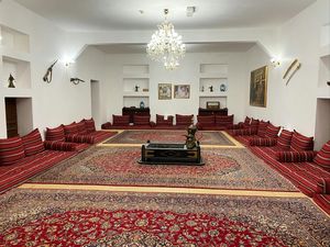 Rumah Tradisional Arab Punya Ruang Lesehan Besar, Buat Apa? Rumah Tradisional Arab Punya Ruang Lesehan Besar, Buat Apa?