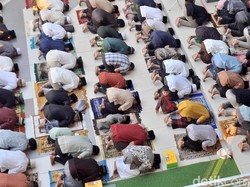 Jadwal Sholat Subuh hingga Isya Surabaya Hari Ini 3 Agustus 2025
