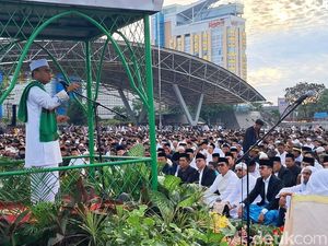 Khotbah Idul Adha Ustaz Dasad di Makassar, Ingatkan Pentingnya Bersyukur Khotbah Idul Adha Ustaz Dasad di Makassar, Ingatkan Pentingnya Bersyukur