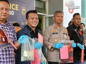 Palak Sopir Truk yang Melintas, 7 Oknum Ormas di Tangerang Ditangkap Palak Sopir Truk yang Melintas, 7 Oknum Ormas di Tangerang Ditangkap
