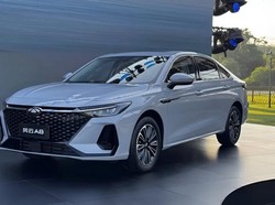 Spesifikasi Sedan Hybrid Chery yang Harganya Cuma Rp 180 Jutaan