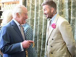 Video: Kabar David Beckham Bakal Dapat Gelar Bangsawan dari Kerajaan Inggris Video: Kabar David Beckham Bakal Dapat Gelar Bangsawan dari Kerajaan Inggris