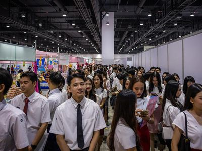 Gaya Para Pencari Kerja di Job Fair Negara Tetangga RI