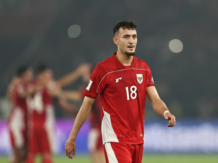 JAKARTA, INDONESIA - JUNE 05: Ivar Jenner #18 of Indonesia reacts after beating China PR during the FIFA World Cup qualifier Asian third round Group C match between Indonesia and China at Gelora Bung Karno Stadium on June 05, 2025 in Jakarta, Indonesia. (Photo by Robertus Pudyanto/Getty Images)