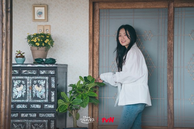 Kim Hye Yoon di Fresh Off the Sea 2 /Foto: Instagram.com/tvn_joy Kim Hye Yoon di Fresh Off the Sea 2 /Foto: Instagram.com/tvn_joy