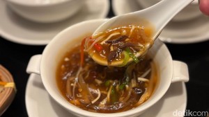 Resto Ini Sajikan Menu Chinese Food Klasik ala Kanton Buatan Chef Malaysia