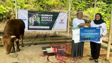 PNM Gandeng BAZNAS Salurkan Hewan Kurban ke Masyarakat di Wilayah 3T