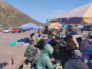 Polres Probolinggo Perketat Patroli di Gunung Bromo Saat Libur Idul Adha Polres Probolinggo Perketat Patroli di Gunung Bromo Saat Libur Idul Adha