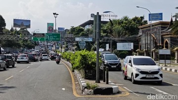 Tak Setinggi Pekan Lalu, 20 Ribu Kendaraan Melintasi Puncak Bogor Siang Ini