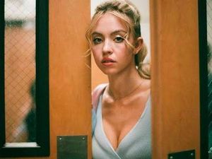 Sydney Sweeney Jawab Rumor Jadi Bond Girl Sydney Sweeney Jawab Rumor Jadi Bond Girl