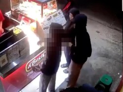 Video Viral Perampokan di Depok, Celurit Menempel di Leher Korban