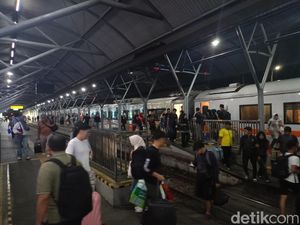 183 Ribu Orang Naik KA di Daop 8 Surabaya Saat Libur Idul Adha 183 Ribu Orang Naik KA di Daop 8 Surabaya Saat Libur Idul Adha