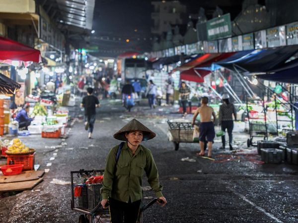 Detak Ekonomi Pasar Grosir Legendaris Hanoi