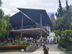 Menikmati Susu Sapi Segar di Karo, Ada Es Krim Juga Menikmati Susu Sapi Segar di Karo, Ada Es Krim Juga