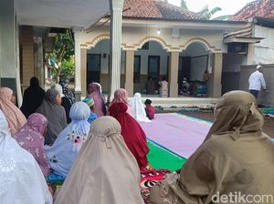 1.000 Jemaah Aboge di Probolinggo Gelar Salat Idul Adha Pagi Ini 1.000 Jemaah Aboge di Probolinggo Gelar Salat Idul Adha Pagi Ini