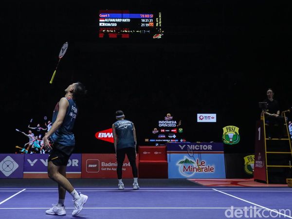 Lempar Raket, Fajar/Rian Gagal ke Final Indonesia Open 2025