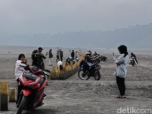 Wisatawan Diminta Tidak Naik Motor Matic ke Bromo, Kenapa? Wisatawan Diminta Tidak Naik Motor Matic ke Bromo, Kenapa?