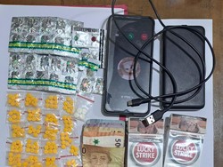 Polisi Tangkap Pengedar Obat Terlarang di Bekasi yang Dilaporkan Warga Via IG