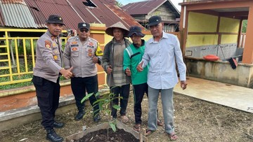 Peringati Hari Lingkungan Hidup, Polisi di Meranti Riau Tanam Pohon