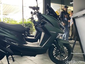 Pakai Motor Listrik vs Isi Pertalite, Ini Perbandingan Biayanya Selama Setahun! Pakai Motor Listrik vs Isi Pertalite, Ini Perbandingan Biayanya Selama Setahun!