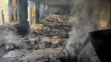 Potret Gedung di Ukraina Hangus Terkena Serangan Drone Rusia