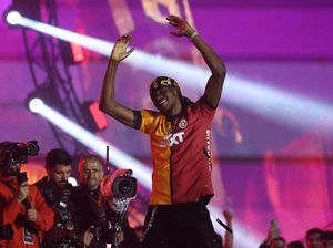 Osimhen Tolak Tawaran Fantastis Al Hilal Osimhen Tolak Tawaran Fantastis Al Hilal