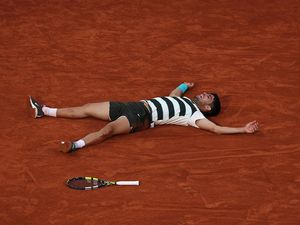 French Open 2025: Alcaraz Juara usai Tundukkan Sinner French Open 2025: Alcaraz Juara usai Tundukkan Sinner