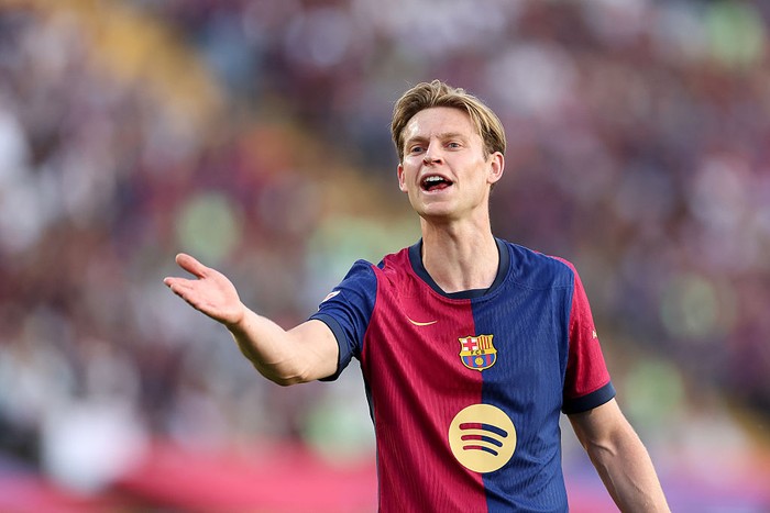 BARCELONA, SPAIN - MAY 18: Frenkie de Jong of FC Barcelona reacts during the La Liga EA Sports match between FC Barcelona and Villarreal CF at Estadi Olimpic Lluis Companys on May 18, 2025 in Barcelona, Spain. (Photo by Flor Tan Jun/Getty Images)