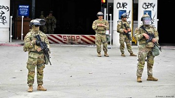 Ratusan Marinir AS Tiba di LA Meski Masih Ada Protes Kebijakan Migrasi Trump