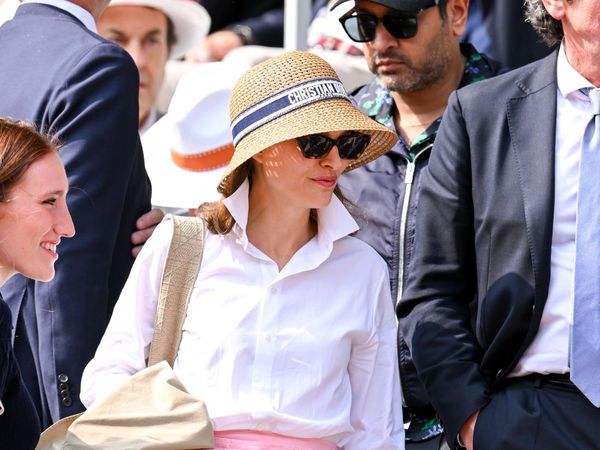 Foto: Adu Gaya Artis Nonton Alcaraz vs. Sinner di Final Roland Garros 2025