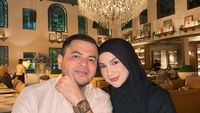 Irish Bella Naik Haji Bareng Suami dan Sering Makan Malam Romantis
