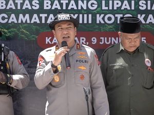 Kapolda Riau Tegaskan Tak Pandang Bulu Tindak Tegas Pelaku Perambahan Hutan Kapolda Riau Tegaskan Tak Pandang Bulu Tindak Tegas Pelaku Perambahan Hutan