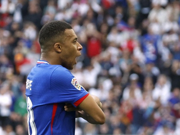 Soccer Football - Nations League - Third Place Play Off Match - Germany v France - MHPArena, Stuttgart, Germany - June 8, 2025 France's Kylian Mbappe celebrates scoring their first goal REUTERS/Heiko Becker